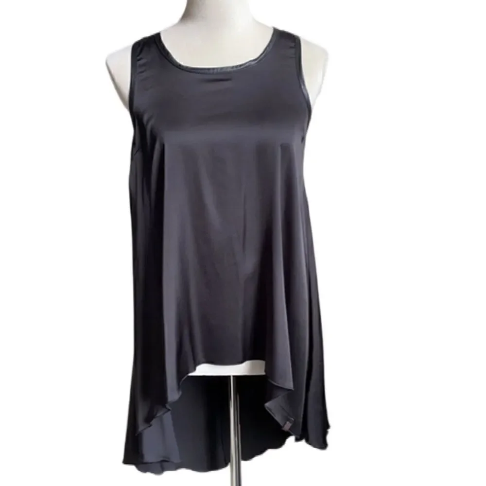RUDSAK Black Hi/Low Silky Sleeveless Blouse w/Open Back (Size: Small) - Picture 14 of 14